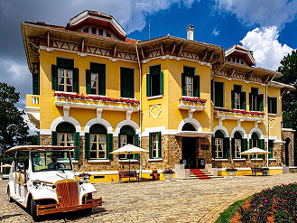 Tour khám phá lịch sử